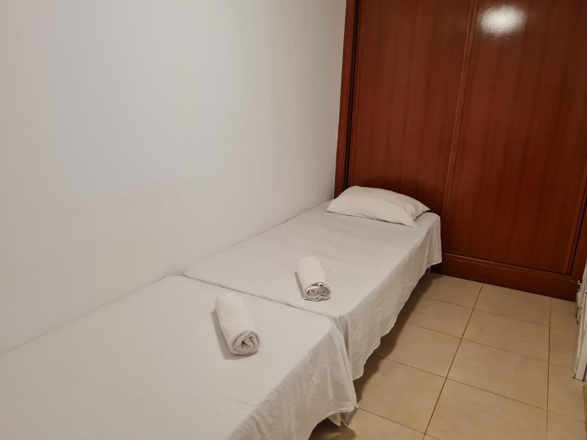 Habitaciones Nathaly Armenime Bagian luar foto