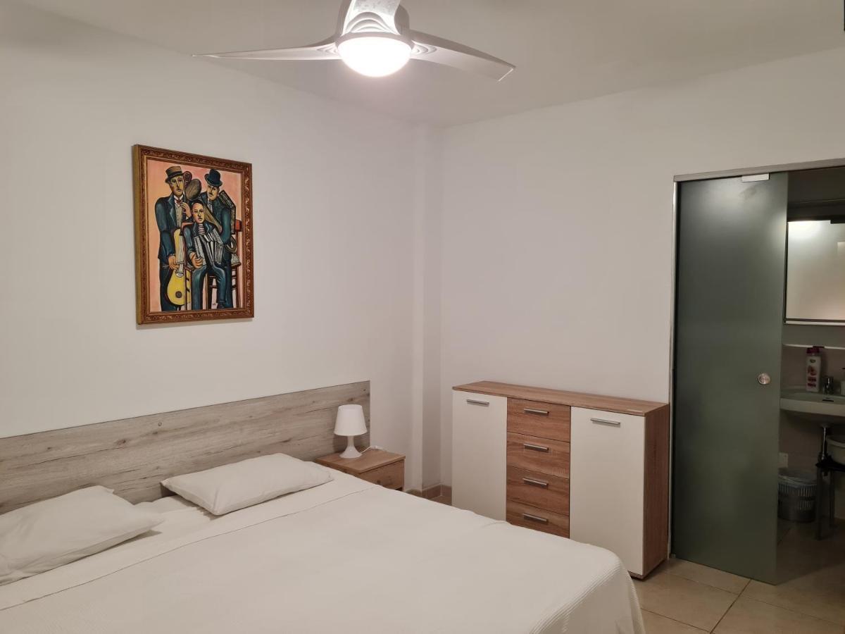 Habitaciones Nathaly Armenime Bagian luar foto