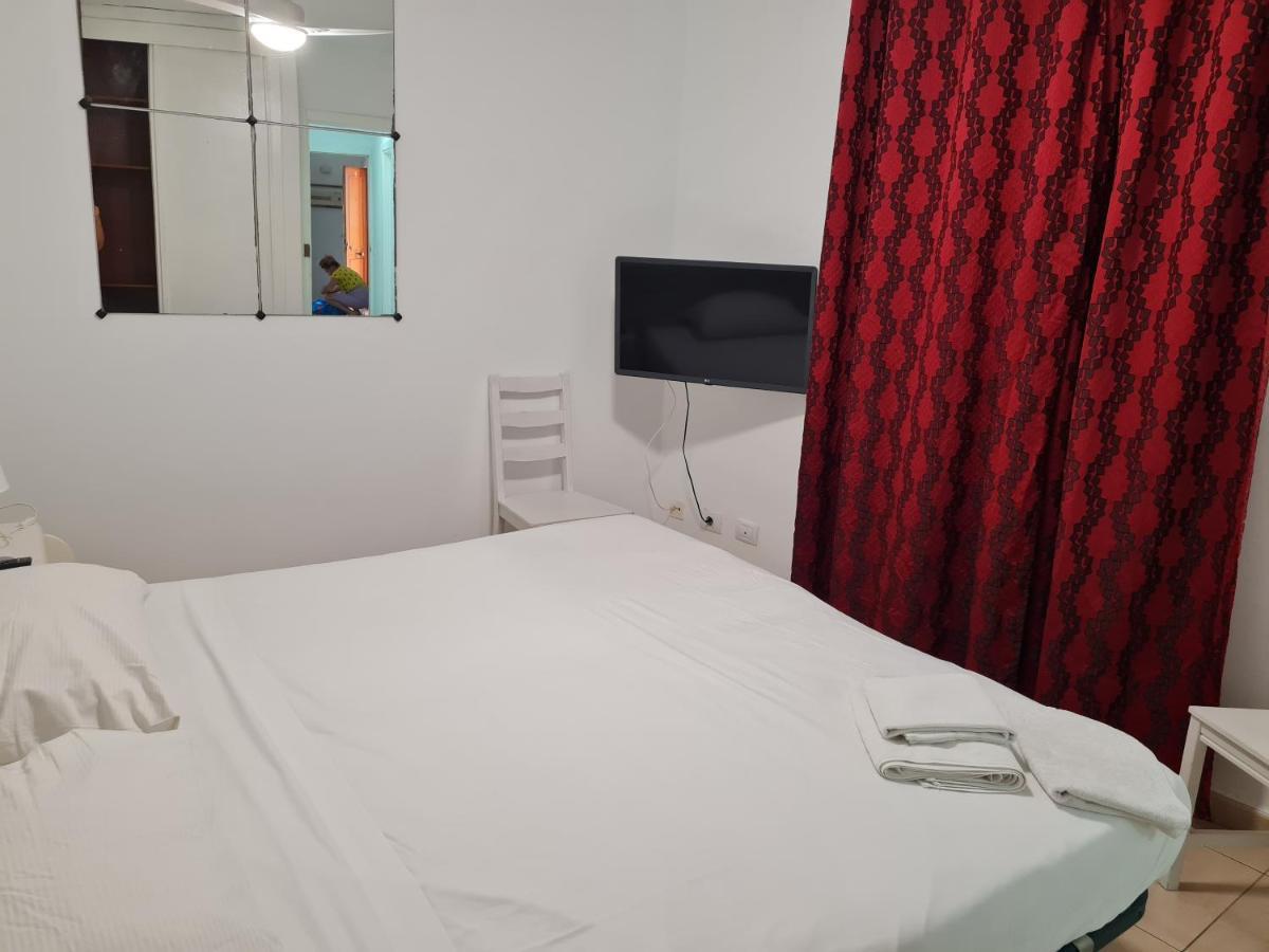 Habitaciones Nathaly Armenime Bagian luar foto